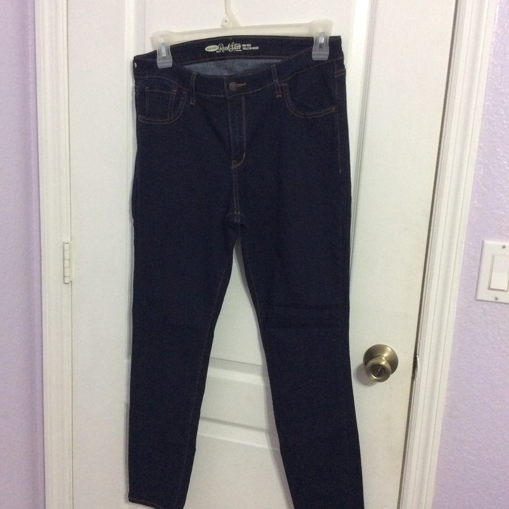 Old Navy rockstar jeans(dark wash)